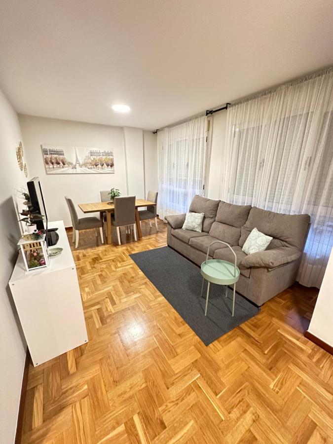 Apartamento Oviedo Parque Del Oeste エクステリア 写真